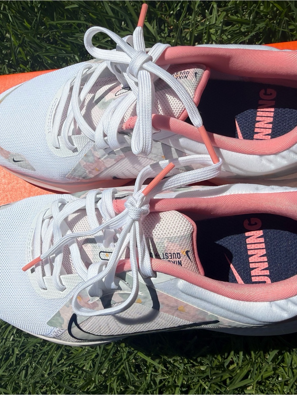 Nike Women's White and Pink Running Sneakers - Picture 5 of 6